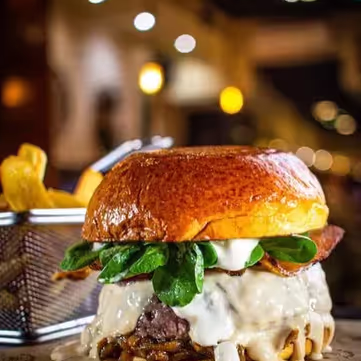 Doce más uno - Hamburguesa Madurita